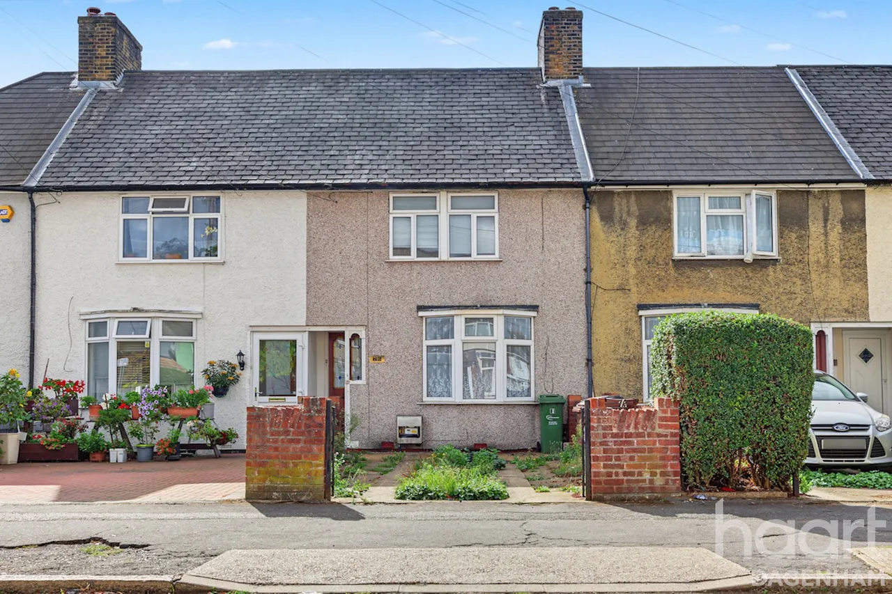 2 bed house for sale, Ilchester Road, Dagenham, RM8