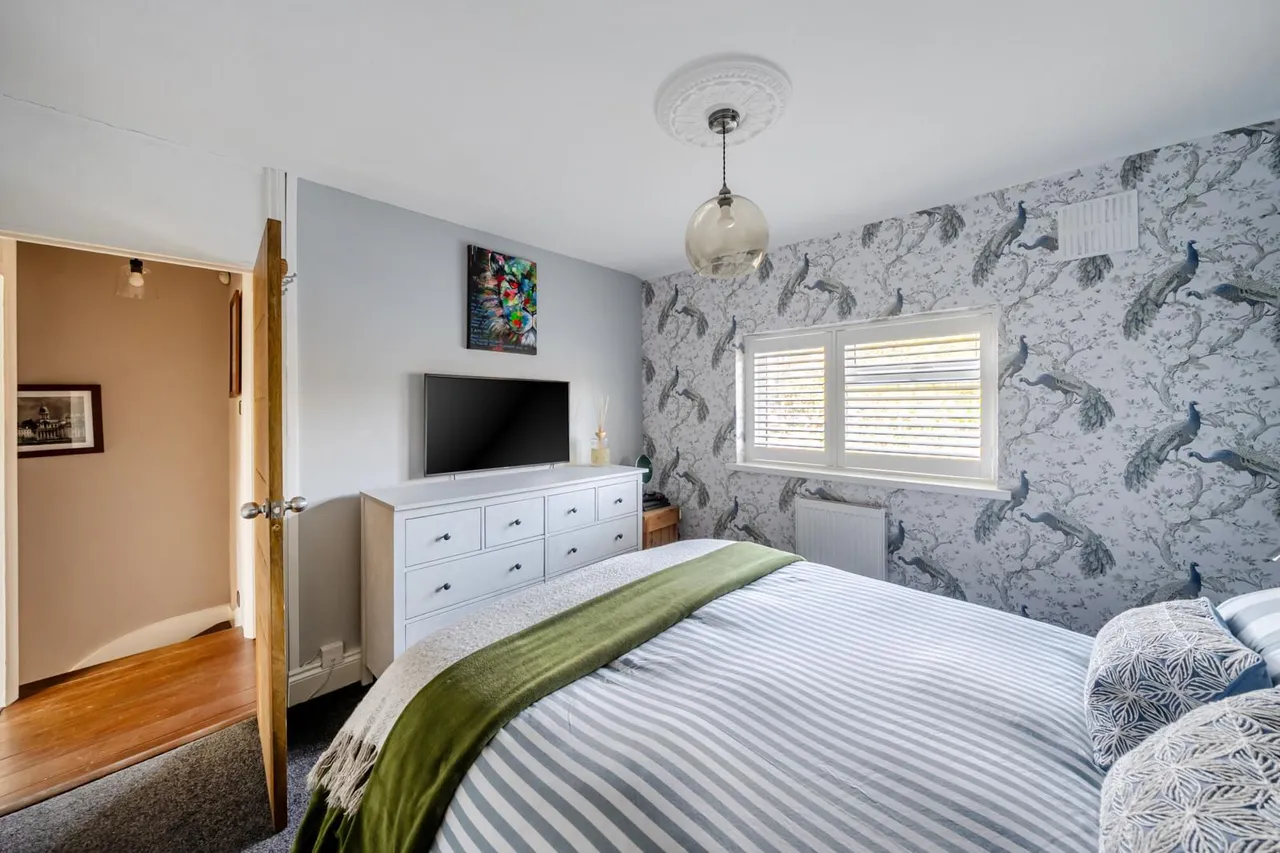 Eltham Palace Road, London, SE9, photo 15