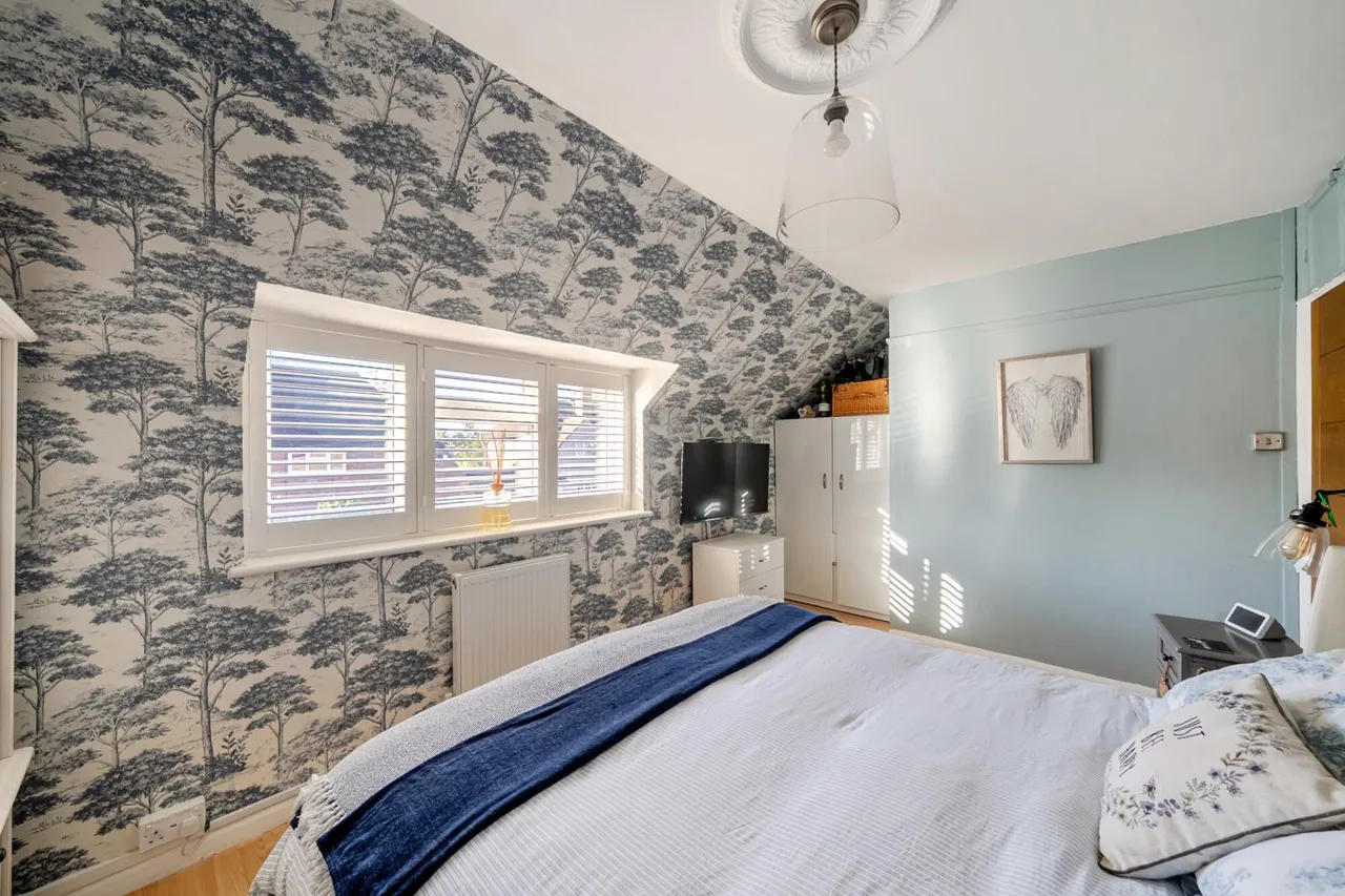 Eltham Palace Road, London, SE9, photo 16