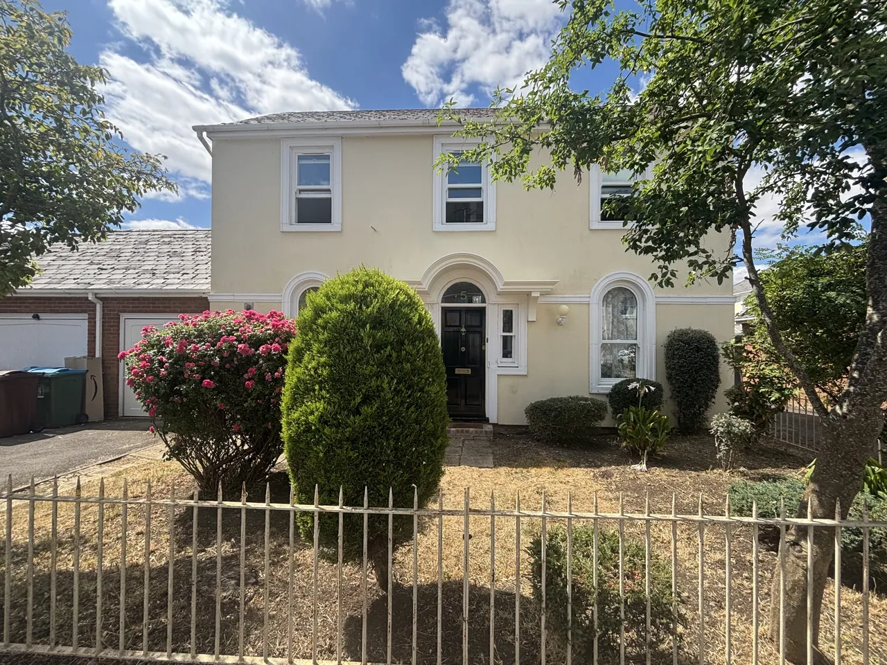 3 bed property to rent — Ayleswater, Watermead