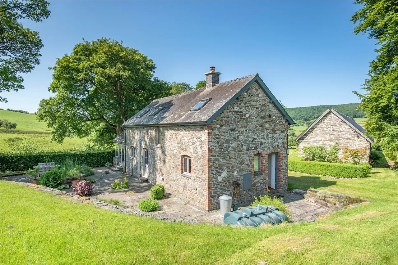 Pant-y-Dwr, Rhayader, photo 6