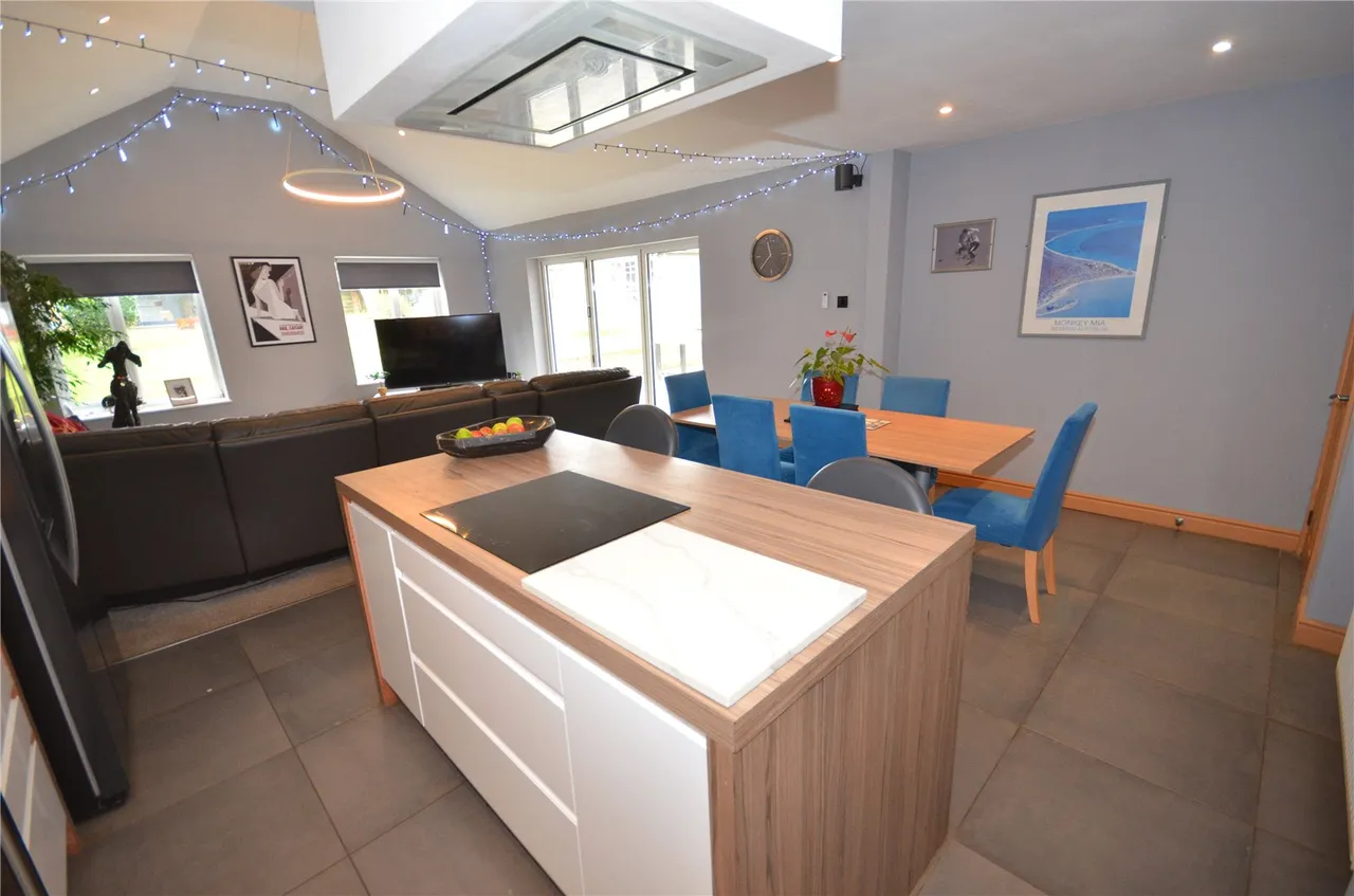 Firs Close, Firsdown, Salisbury, Wiltshire, SP5 1SG, photo 2