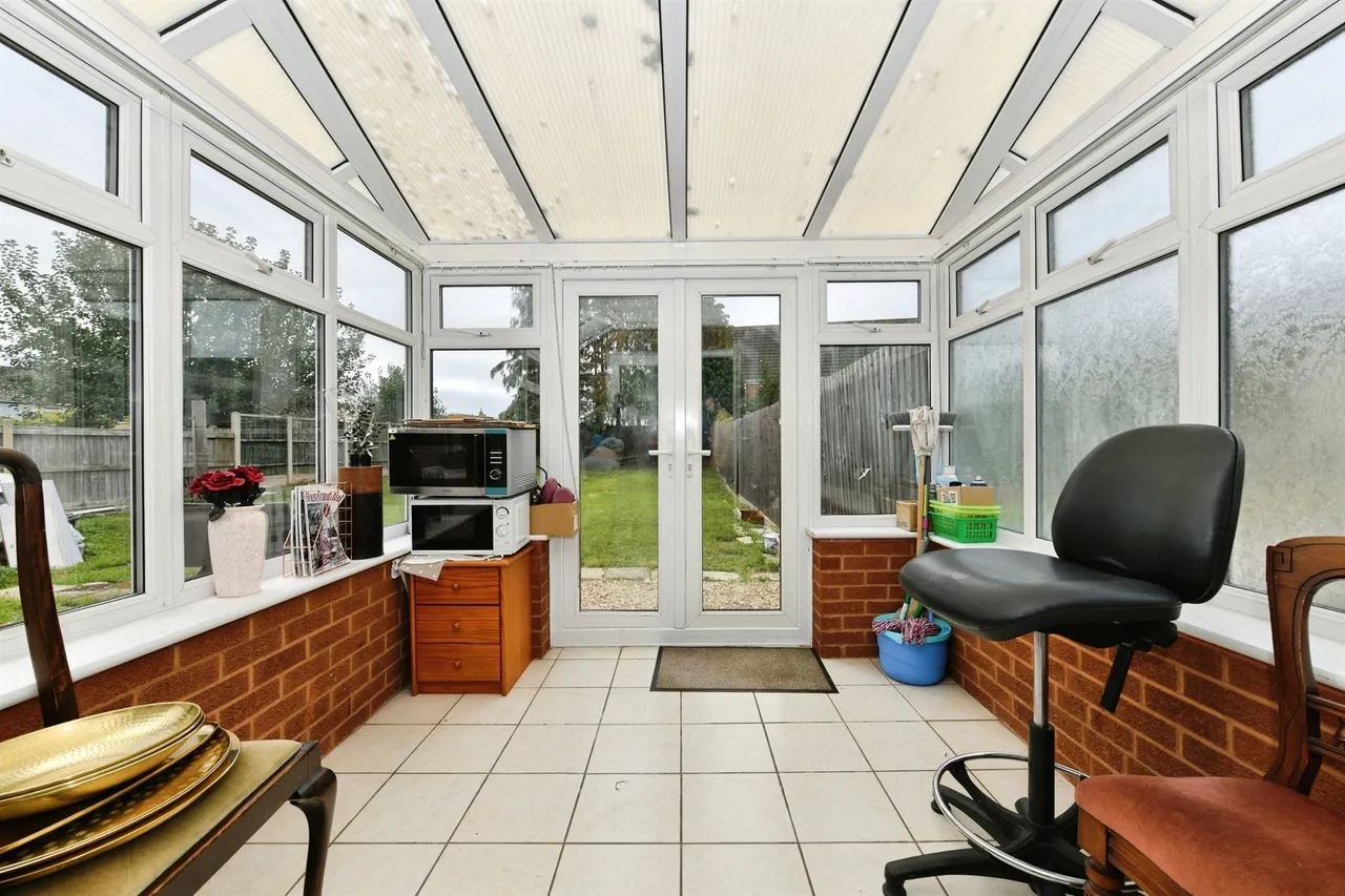 Waverley Gardens, Melksham, SN12, photo 11
