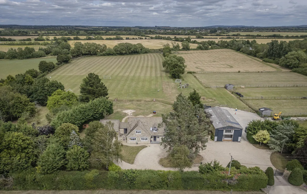 6 bed house for sale, Buckland Road, Bampton, OX18