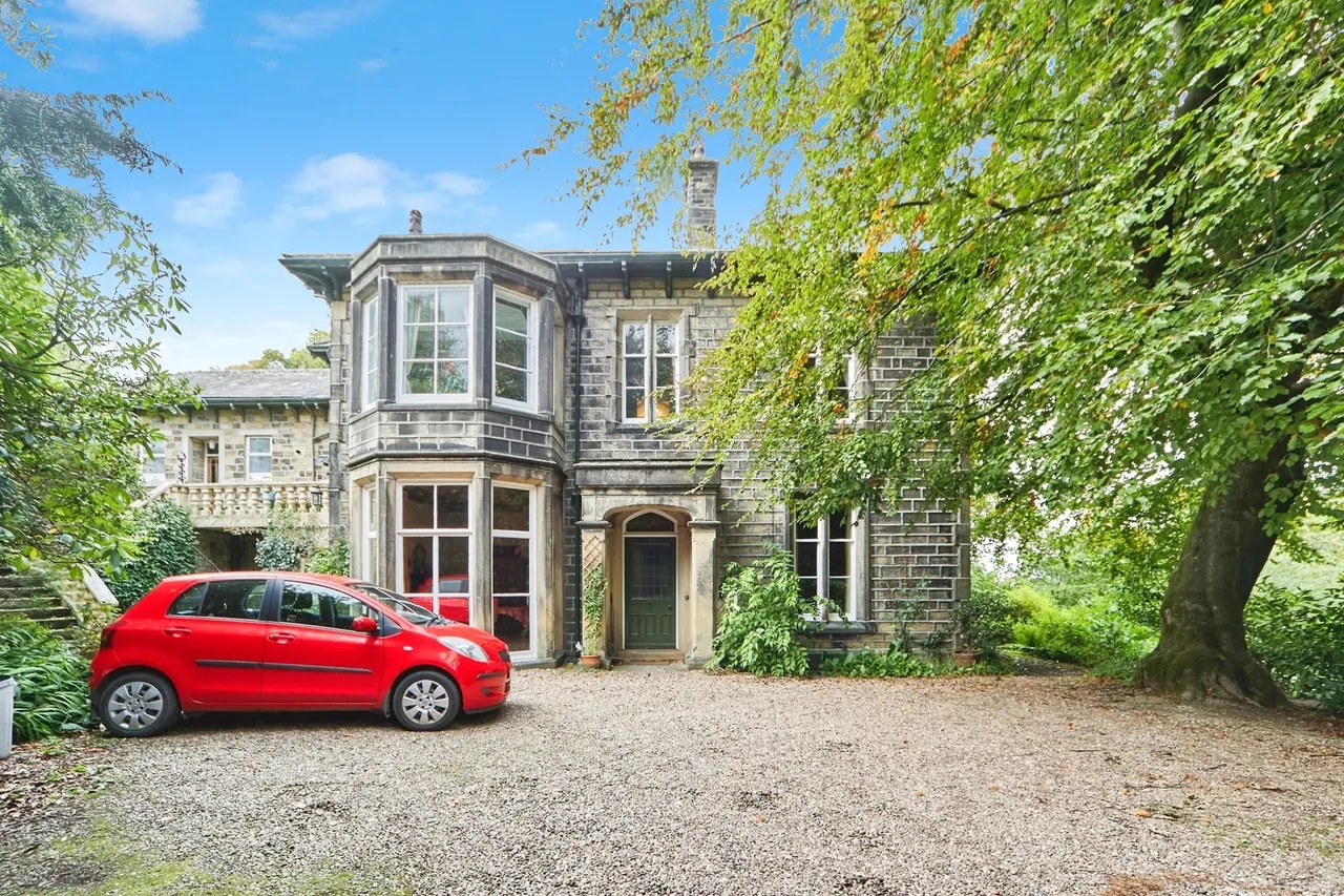 2 bed flat for sale — Shann Lane, KEIGHLEY