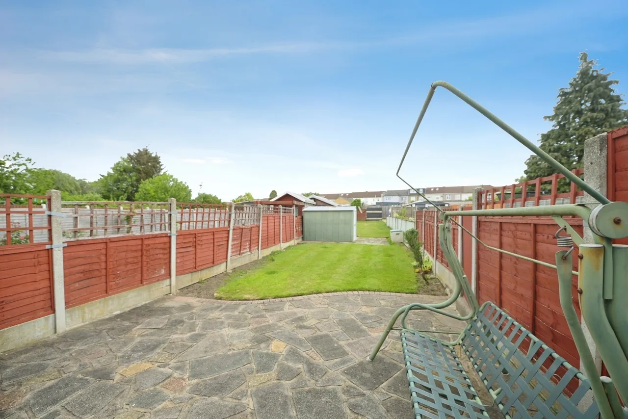 Eaton Drive, Romford, RM5, photo 20