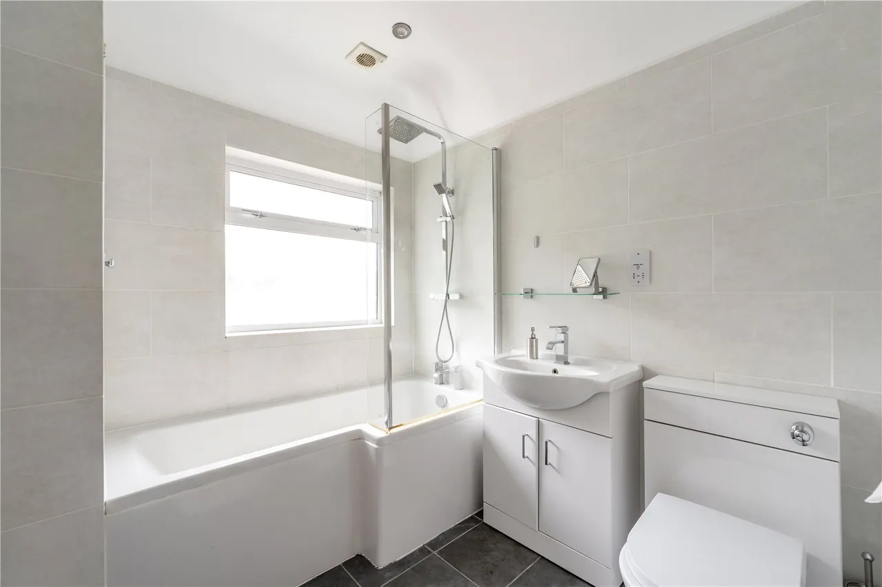 Argyle Avenue, Hounslow, TW3 2LL, photo 11