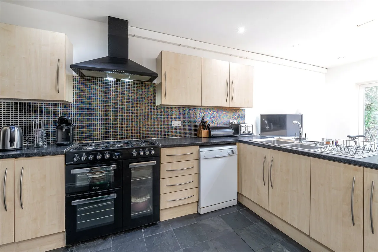 Argyle Avenue, Hounslow, TW3 2LL, photo 5