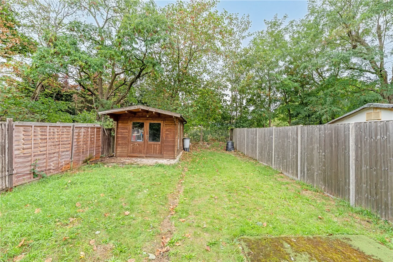 Argyle Avenue, Hounslow, TW3 2LL, photo 2