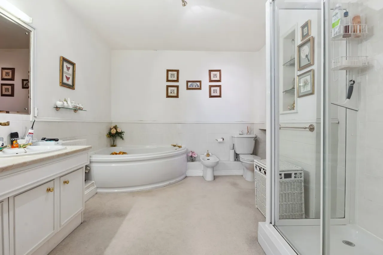 Booth Road, Altrincham, WA14, photo 9
