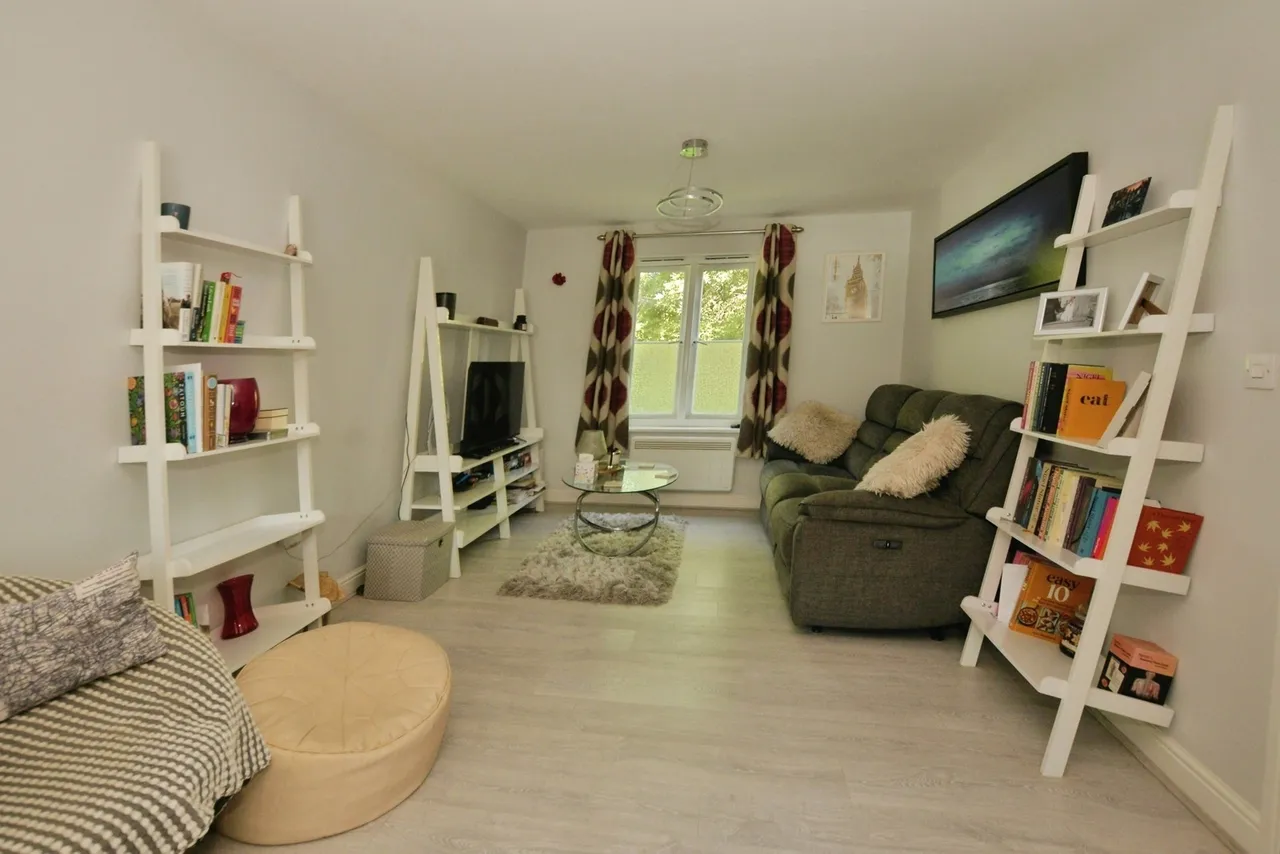 Grenadier Way, Ashford, TN23, photo 5