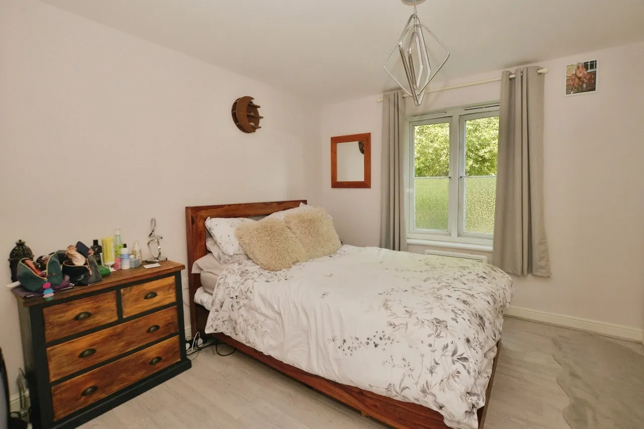 Grenadier Way, Ashford, TN23, photo 9