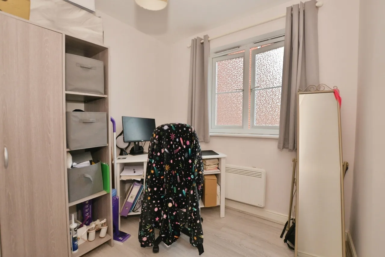Grenadier Way, Ashford, TN23, photo 12
