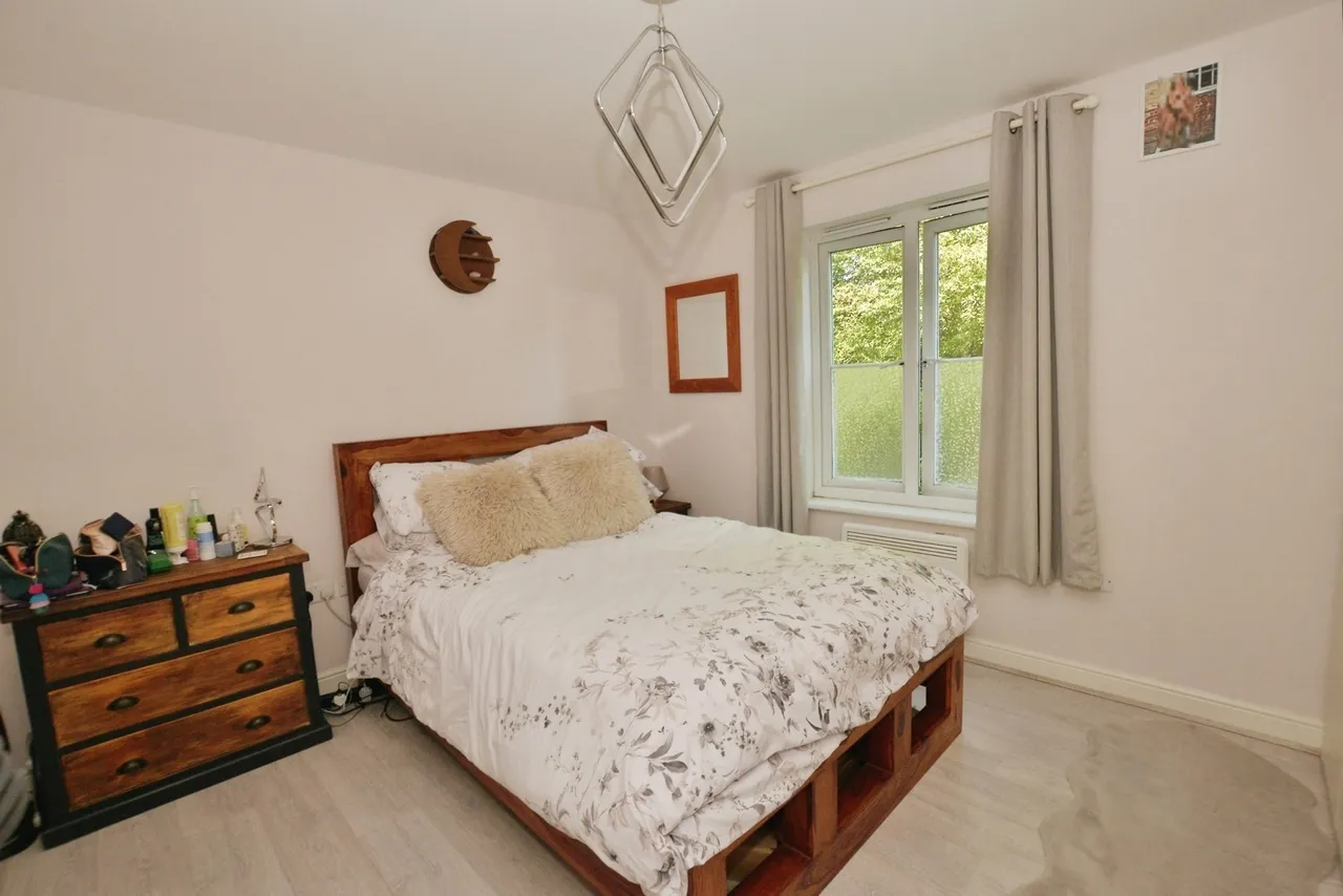 Grenadier Way, Ashford, TN23, photo 10