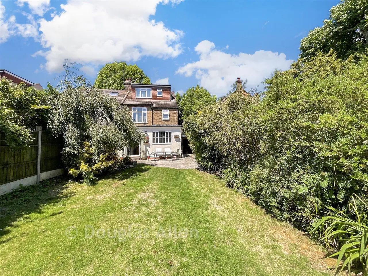Main Road, Gidea Park, RM1, photo 16