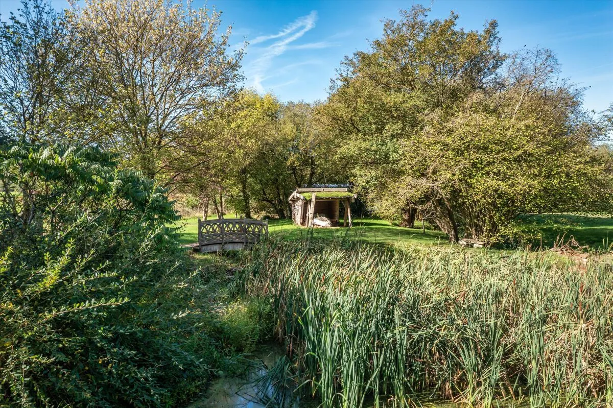Broadford Bridge, Billingshurst, RH14, photo 7