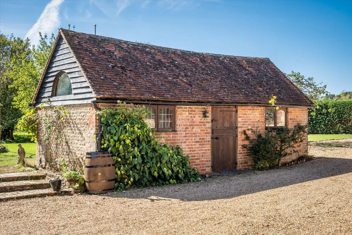 Broadford Bridge, Billingshurst, RH14, photo 4