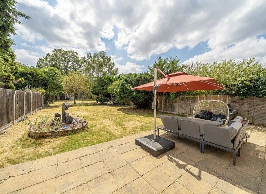 Twickenham Road, Hanworth, TW13, photo 5