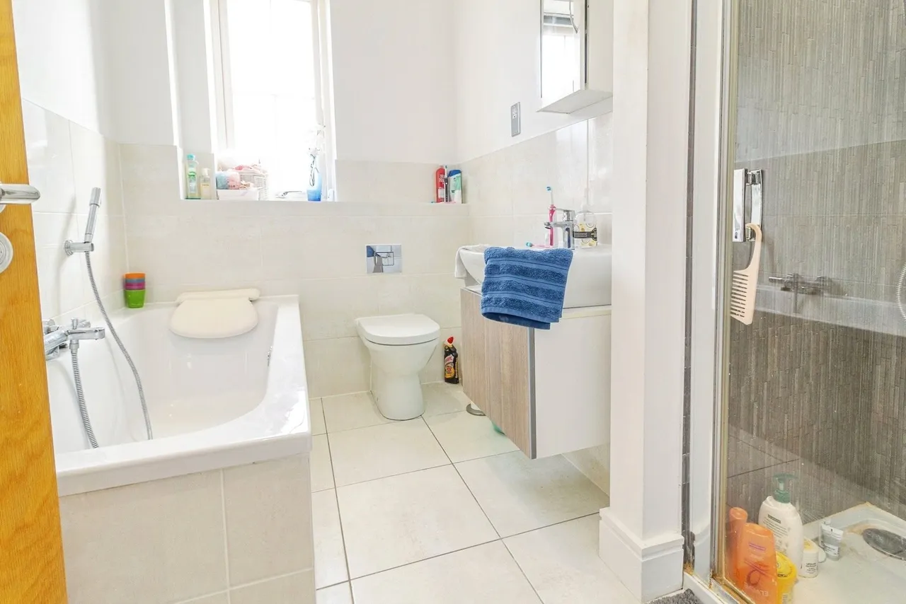 Harley Drive, Walton, MK7, photo 16