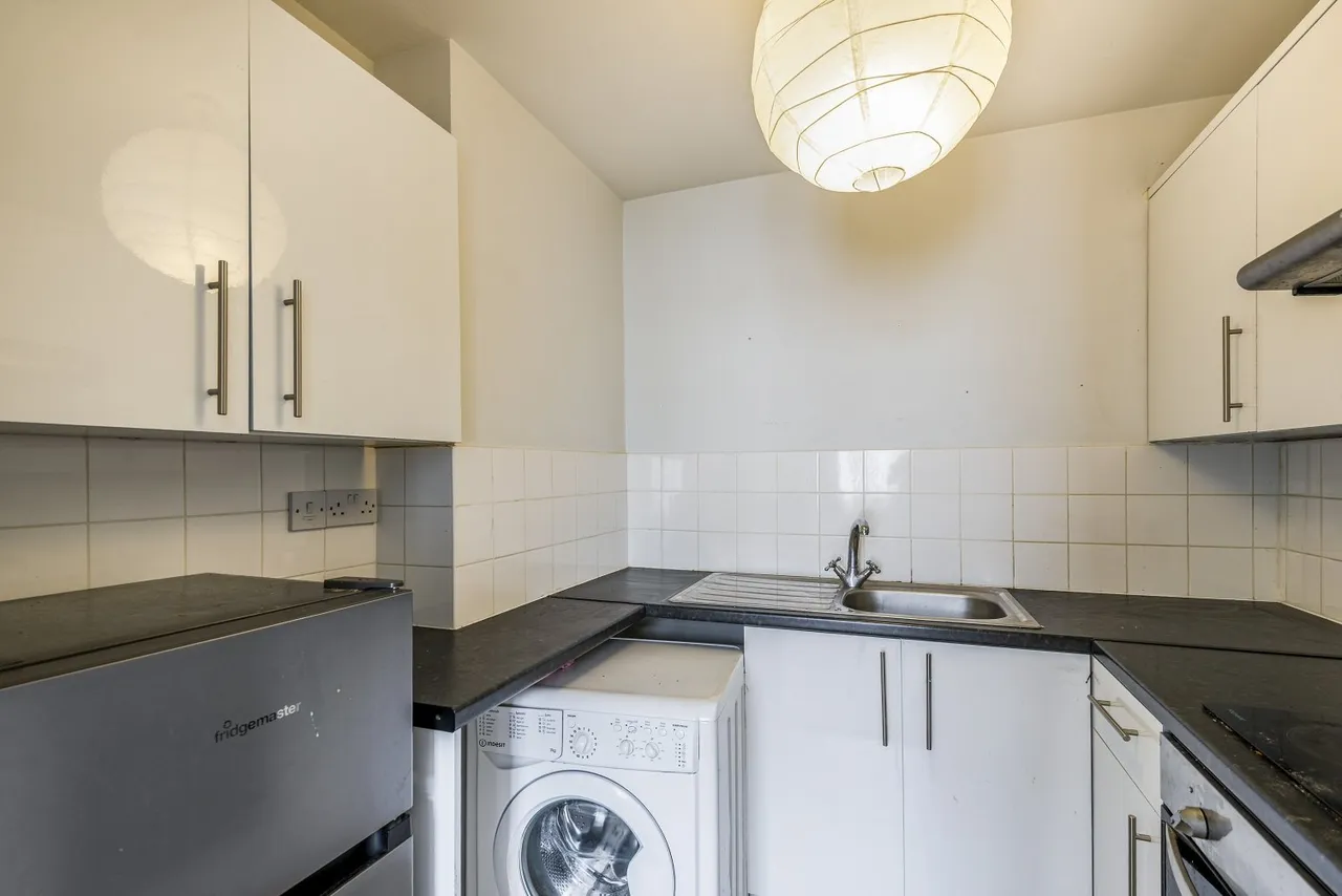 Rushey Green, London, SE6, photo 6