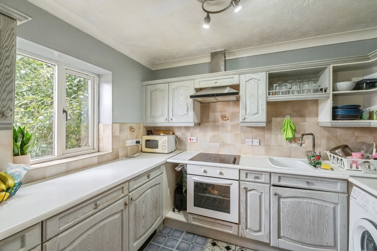 Chalk Court, Jetty Walk, Grays, Essex, RM17, photo 7