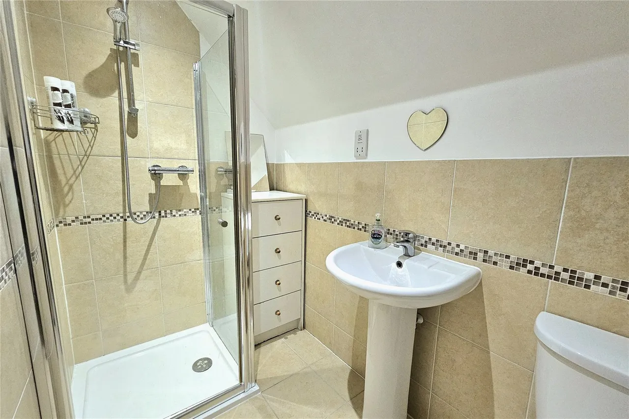 Dashwood Close, Camberley, Surrey, GU15 3AU, photo 12