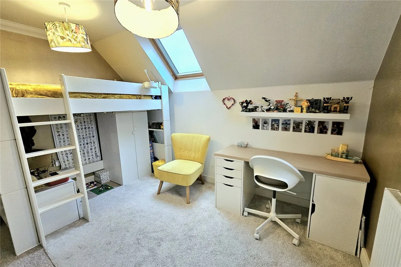 Dashwood Close, Camberley, Surrey, GU15 3AU, photo 10