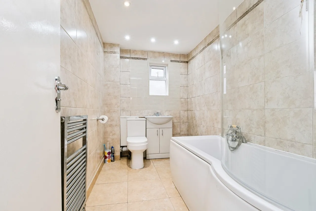 Copperfield, Chigwell, Essex, IG7, photo 8
