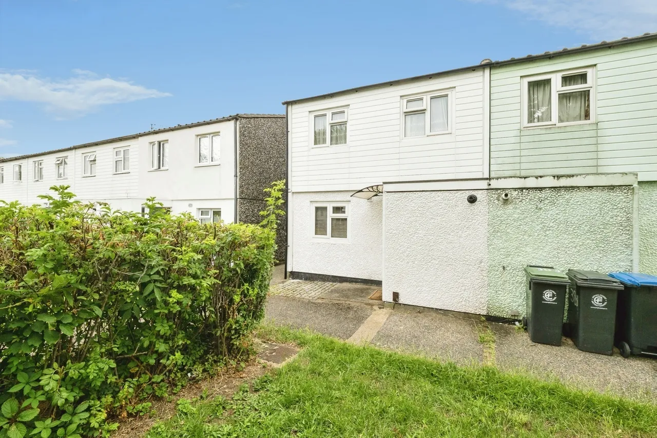 3 bed house for sale — Copperfield, Chigwell, Essex, IG7