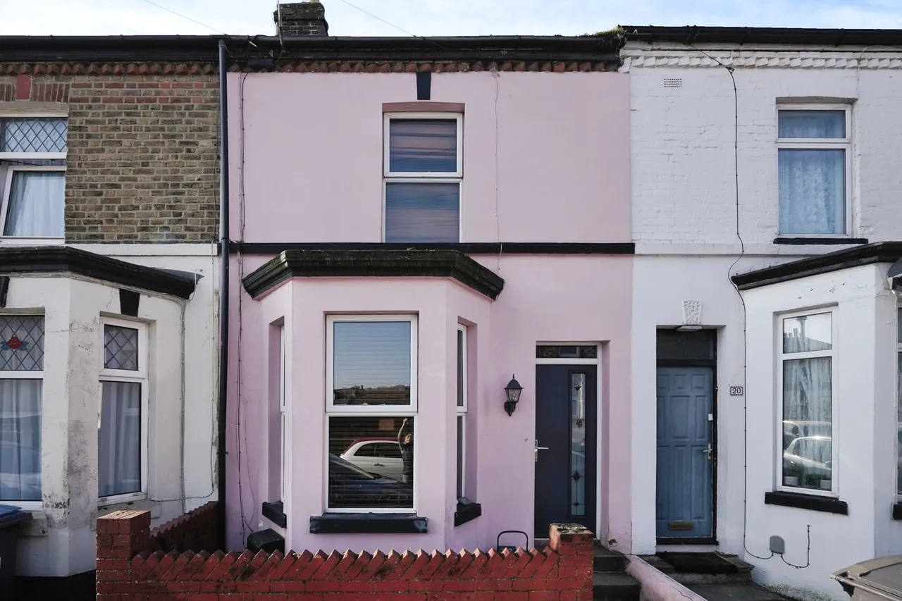 3 bed house for sale — Oswald Road, Dover, Kent, CT17