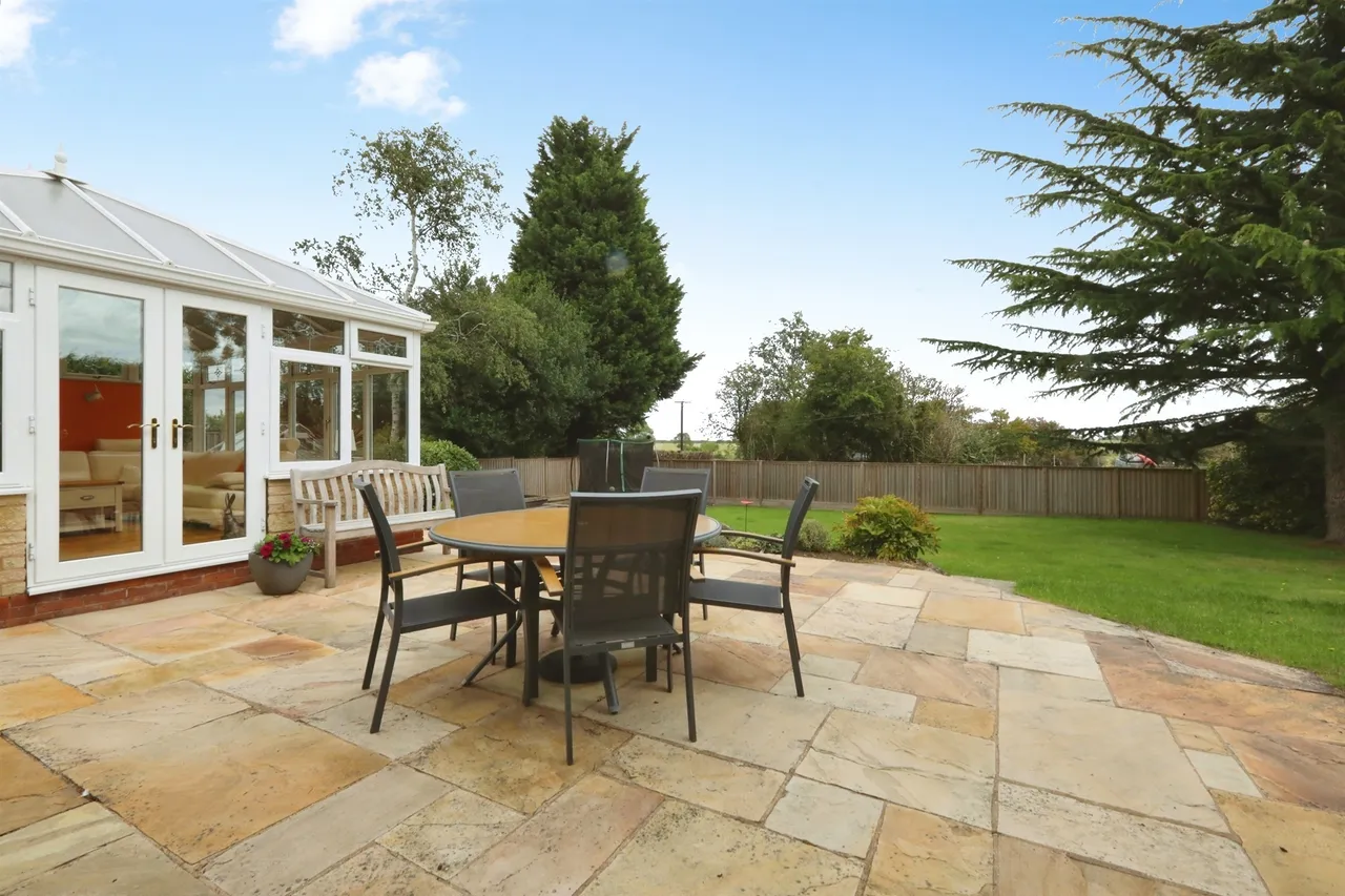 Lingodell Close, Laughton, Sheffield, photo 6