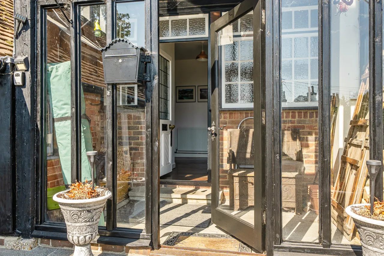 Park Place, Wickham, PO17, photo 13