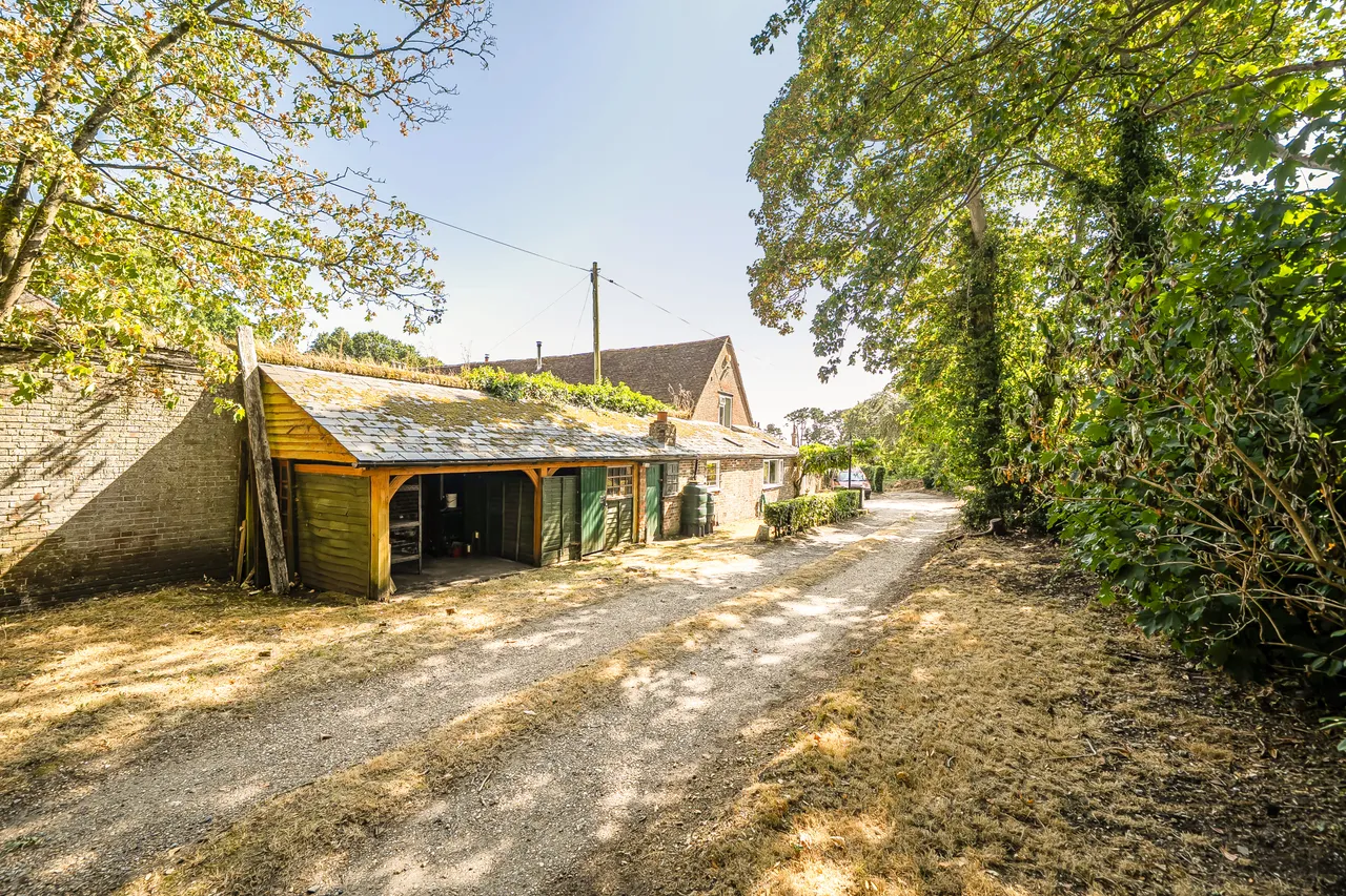 Park Place, Wickham, PO17, photo 11