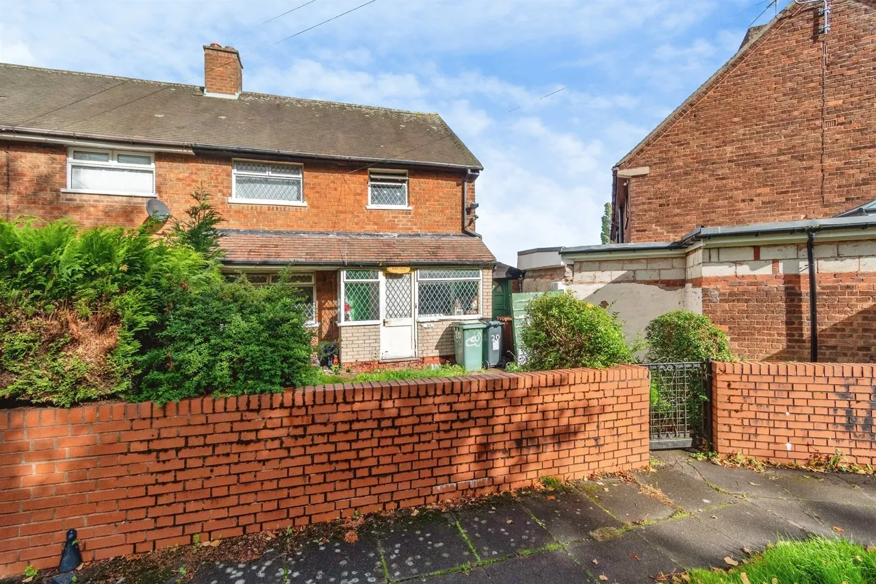 2 bed house for sale, Hough Road, Walsall, WS2