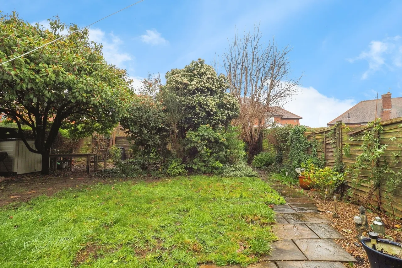 Larch Crescent, Beeston, Nottingham, Nottinghamshire, NG9, photo 21