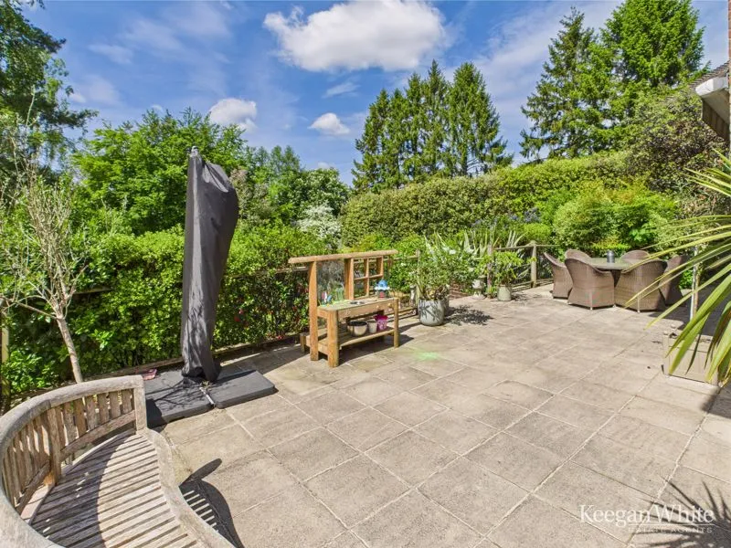 Hammersley Lane, Penn HP10 8HG, photo 17