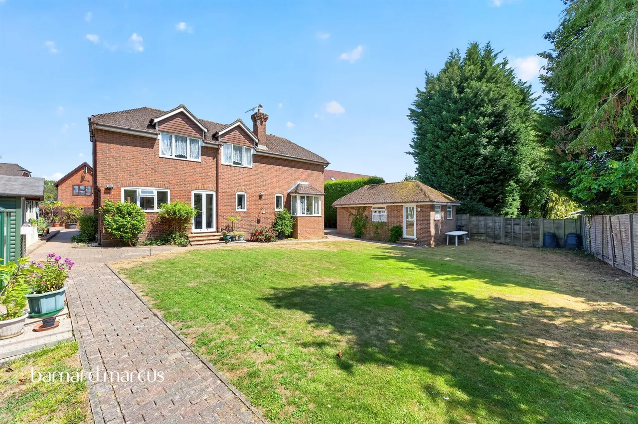 Horsham Road, Beare Green, Dorking, photo 12
