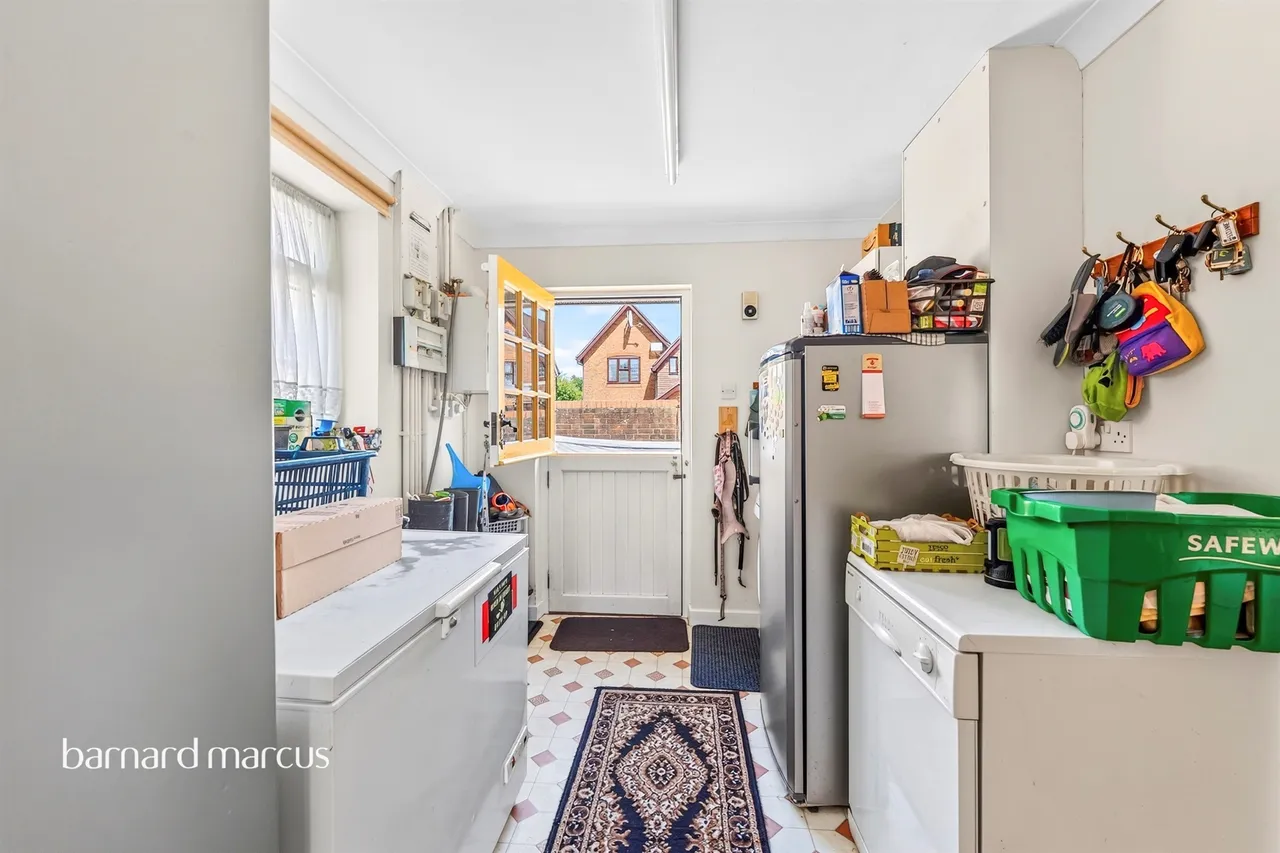 Horsham Road, Beare Green, Dorking, photo 5