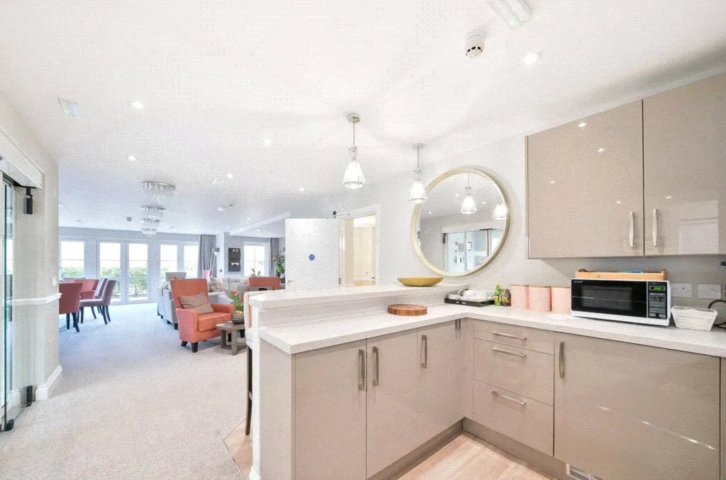 Water Lane, Towcester, Northamptonshire, NN12 6HR, photo 5