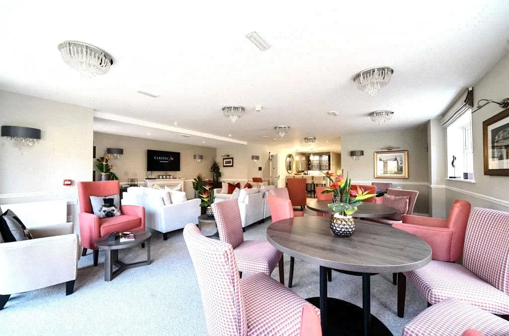 Water Lane, Towcester, Northamptonshire, NN12 6HR, photo 8