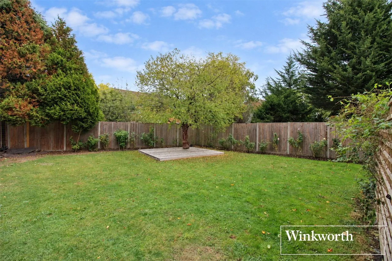 Red Road, Borehamwood, WD6, photo 11