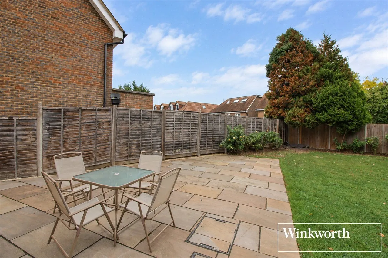 Red Road, Borehamwood, WD6, photo 14
