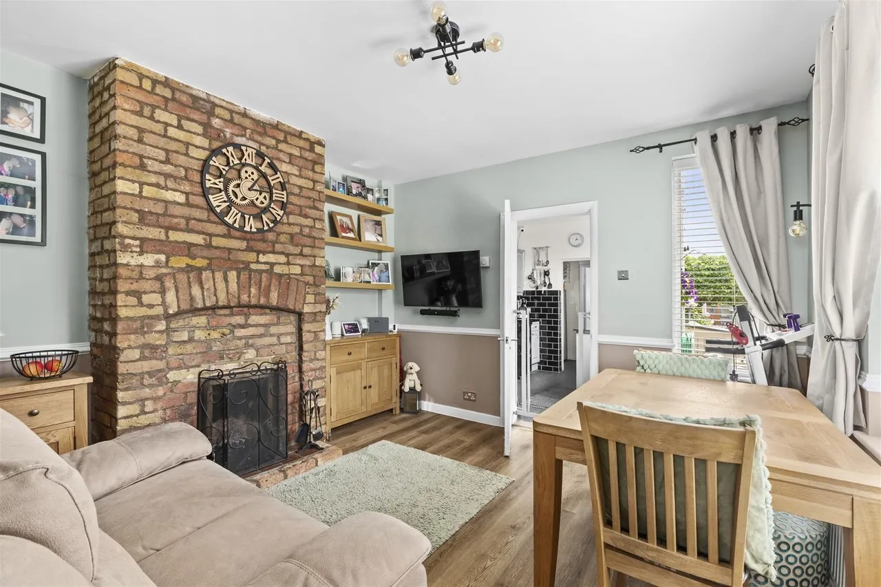 Amersham Road, High Wycombe, HP13, photo 6
