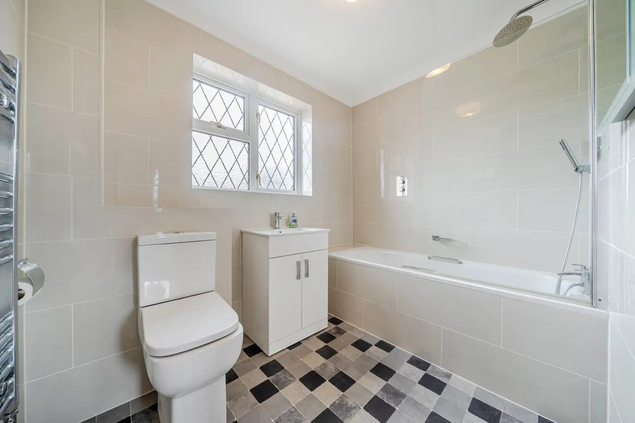 Westerham Drive, DA15, photo 3