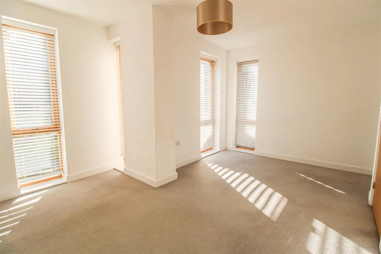 Barnsley Wood Rise, Newhall, CM17, photo 5