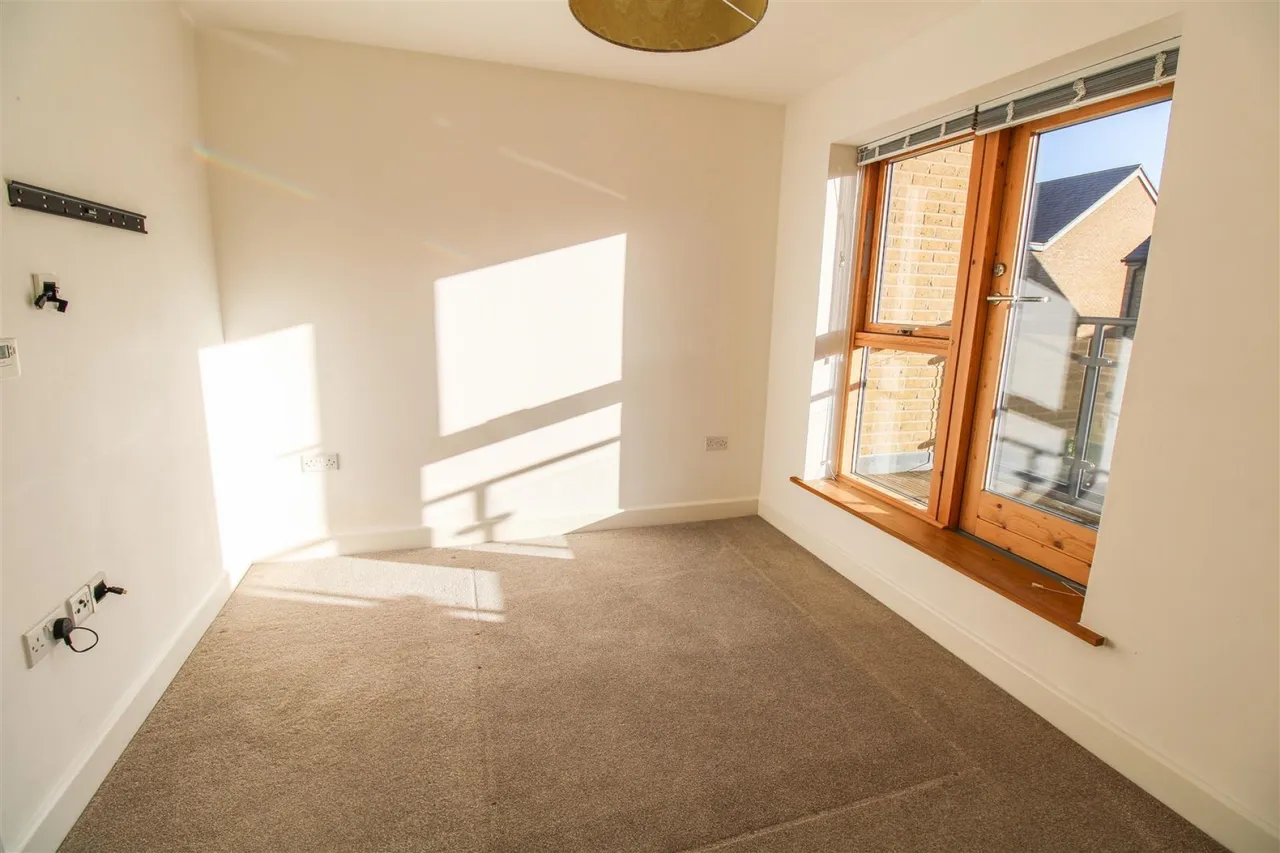 Barnsley Wood Rise, Newhall, CM17, photo 10