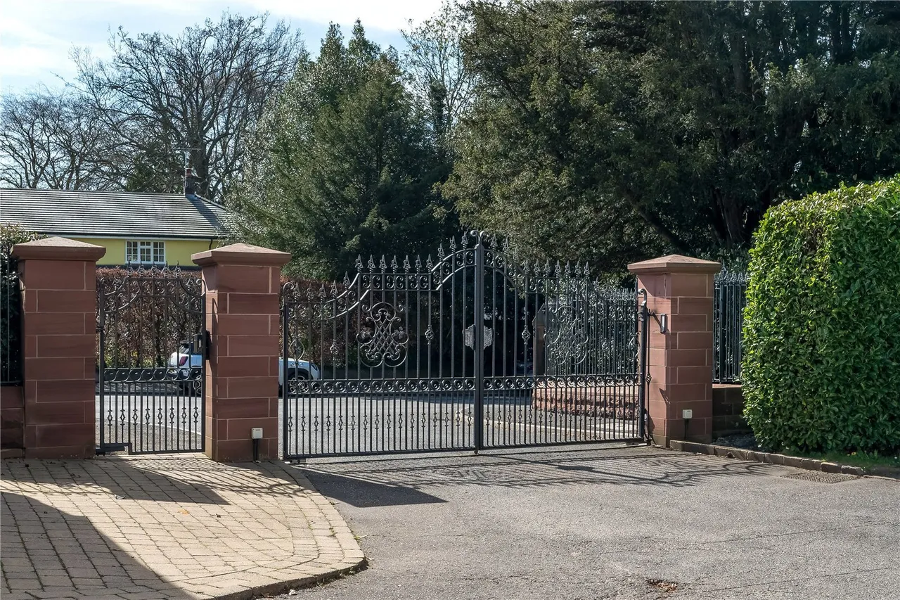 Brook Lane, Alderley Edge, SK9, photo 34
