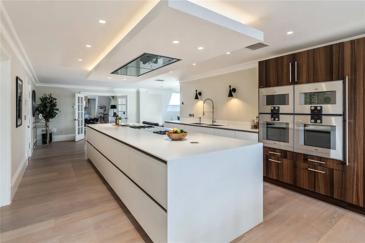 Brook Lane, Alderley Edge, SK9, photo 12