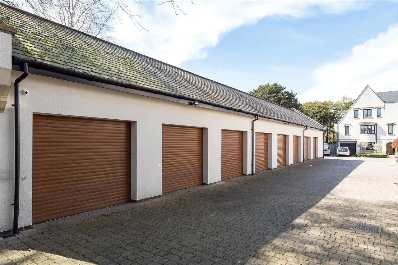 Brook Lane, Alderley Edge, SK9, photo 31