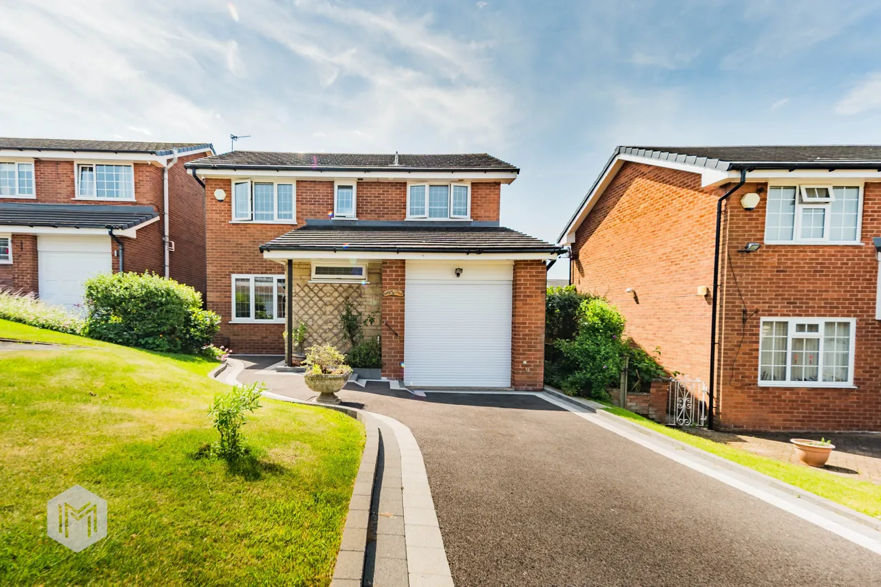 Croyde Close, Bolton, BL2 4HJ, photo 2